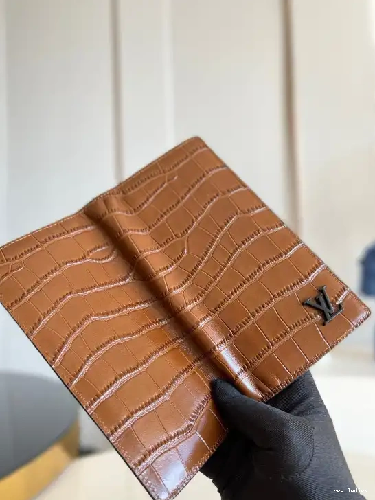 Cheap WALLET VUITTON LOUIS BRAZZA 0511